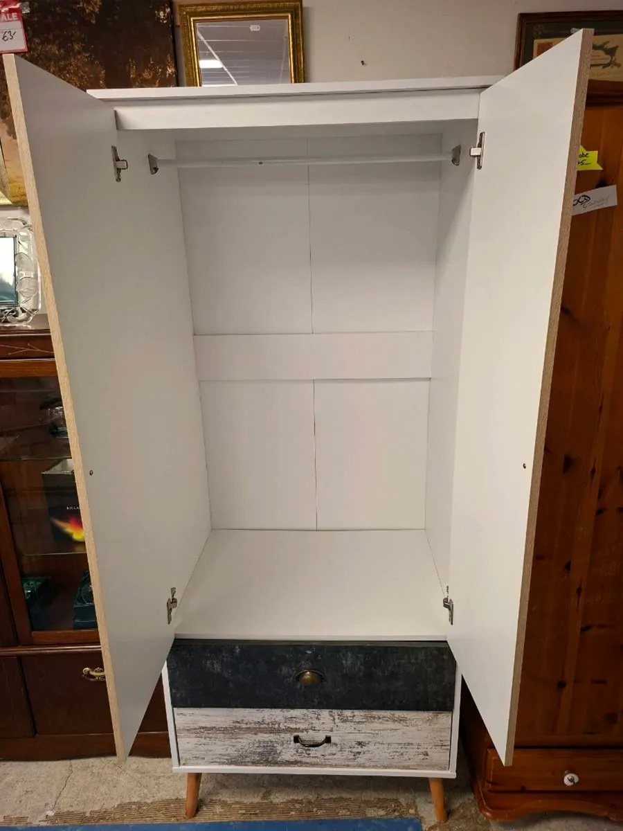 WARDROBE - Image 2