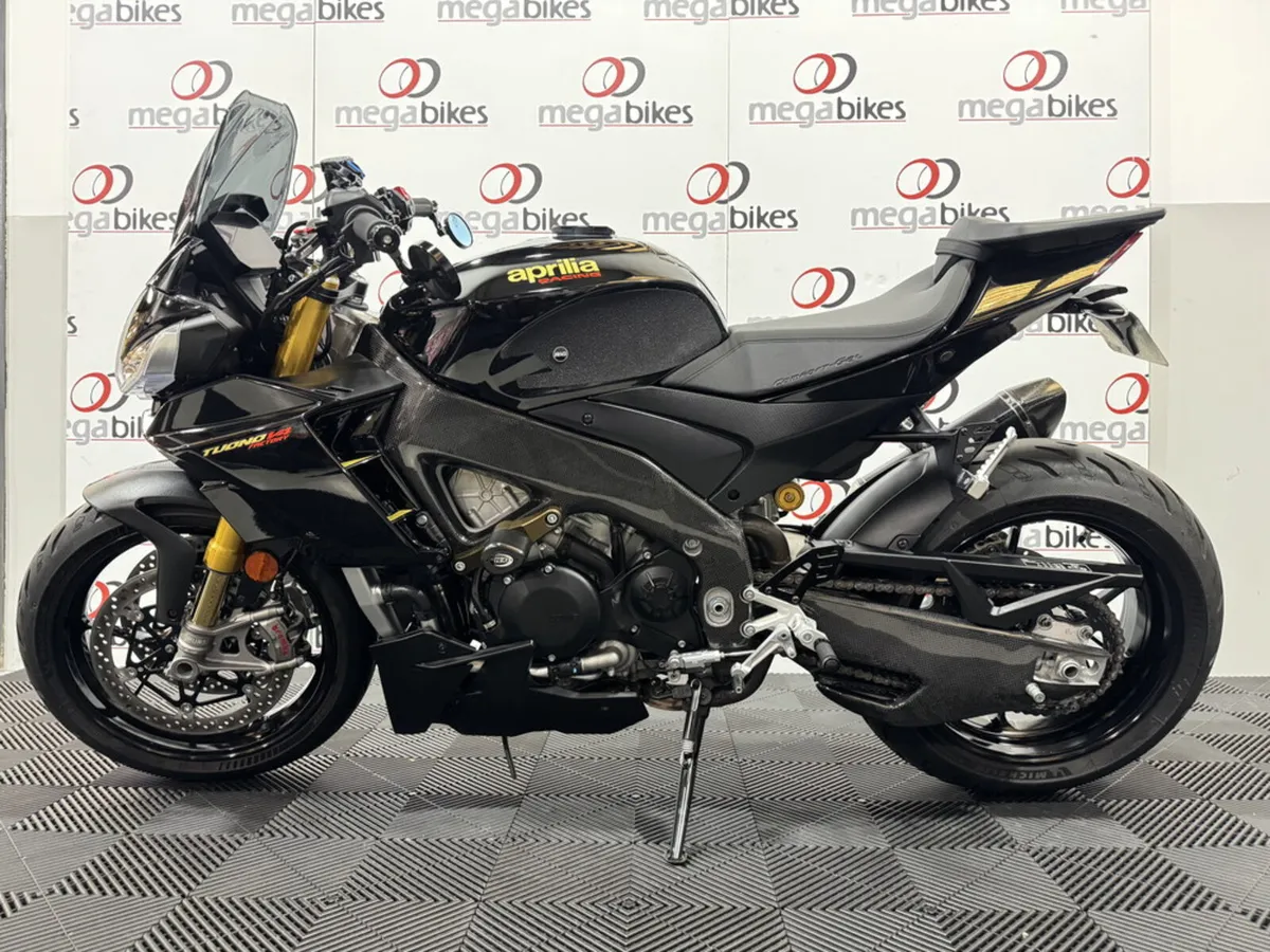 Aprilia Tuono V4 Factory 2025 - Image 2