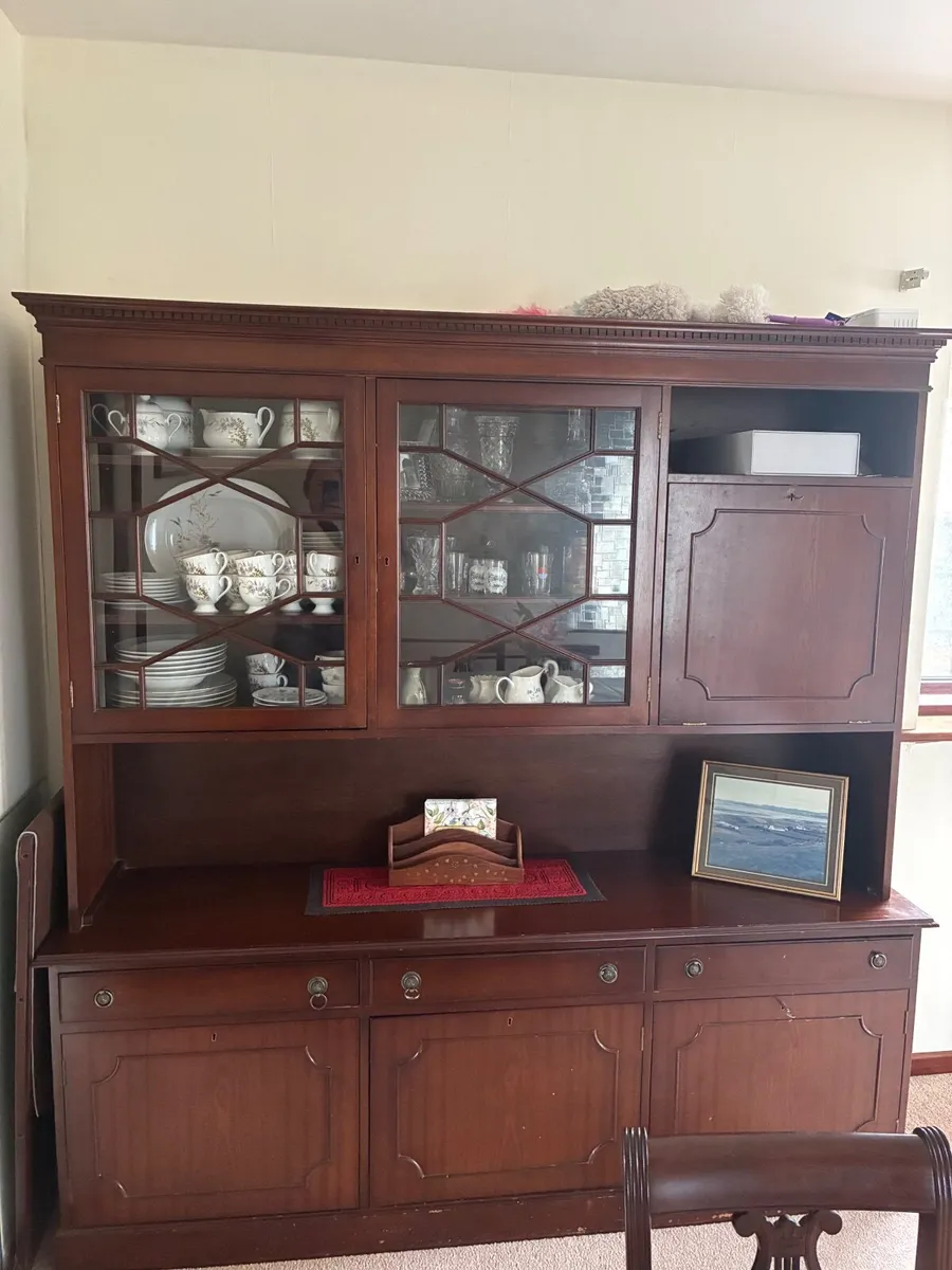 Mahogany dresser - Image 1