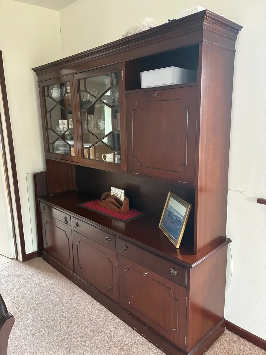 Mahogany dresser - Image 2