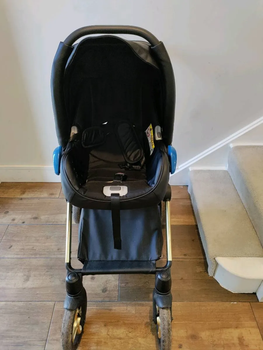 Lonex Emotion XT baby Travel System. - Image 1