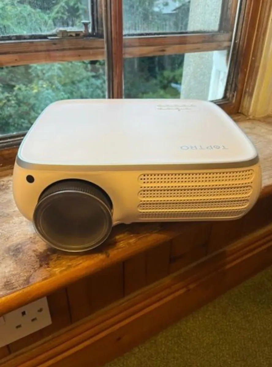 projector - Image 1