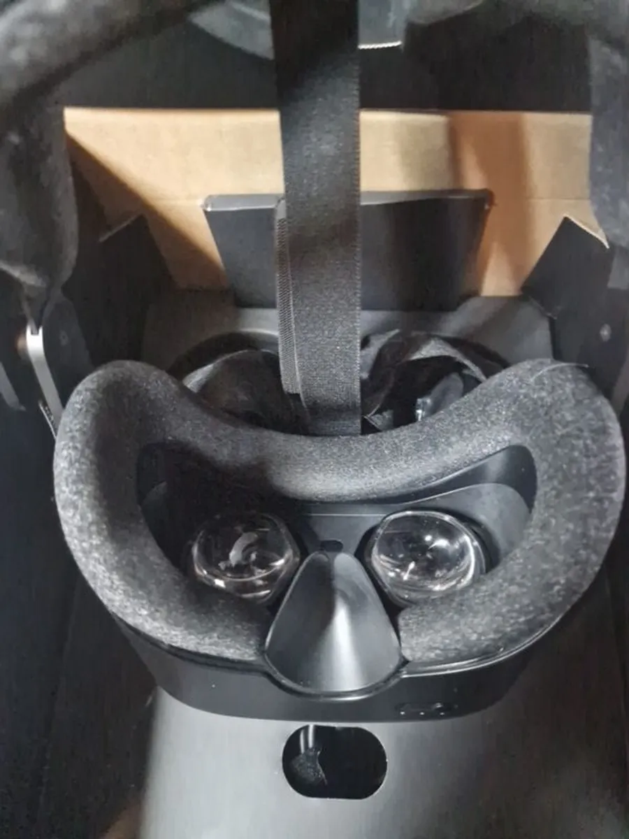 HP Reverb G2 V2 VR Headset - Image 4