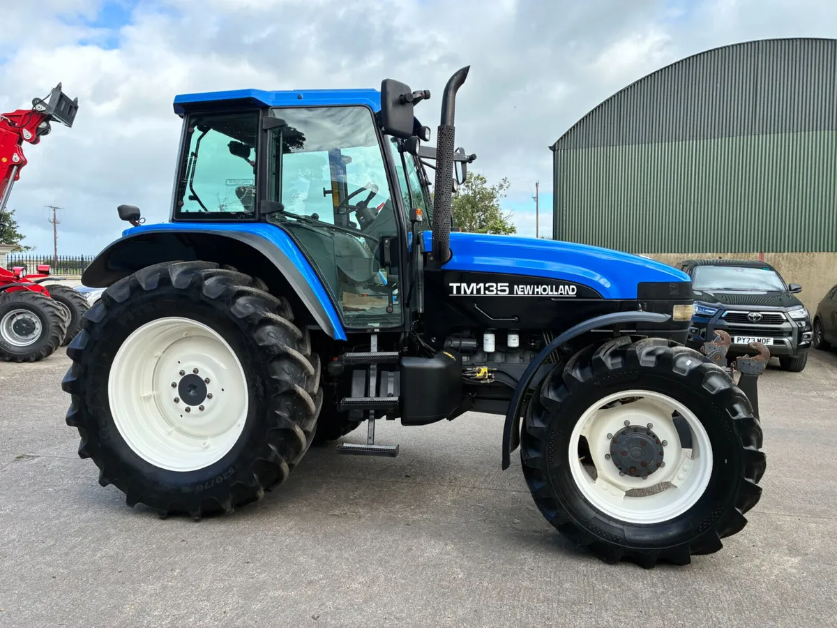 New Holland TM135 - Image 4
