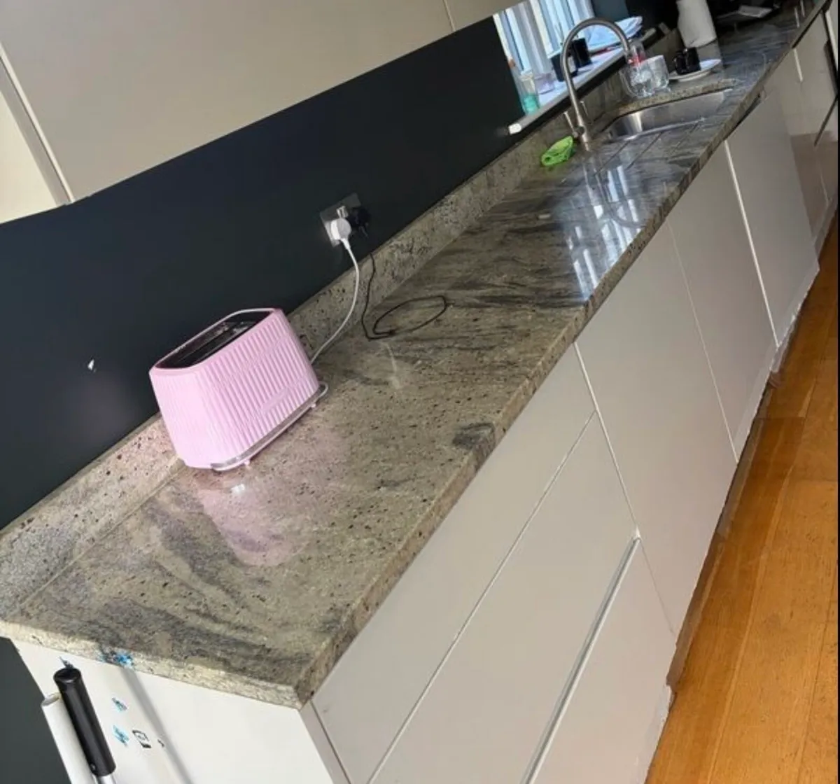 Granite/ quartz worktop - Image 2