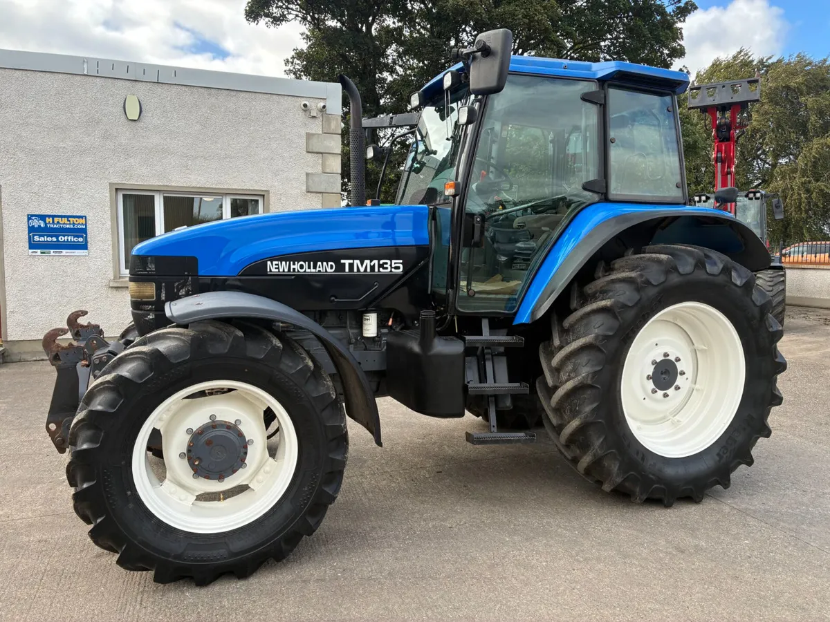 New Holland TM135 - Image 1