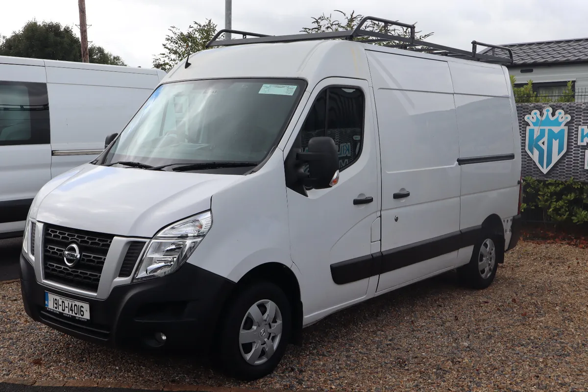Nissan NV400 2019 MWB NO VAT - Image 2