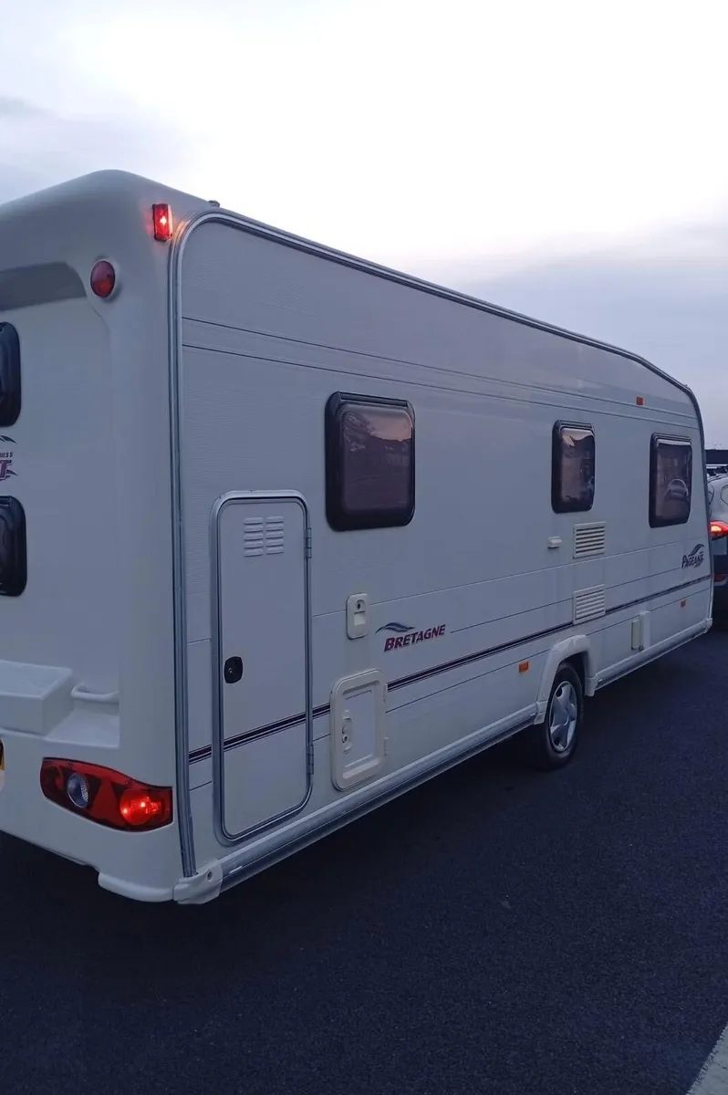 09 Bailey 6/7 berth with Full Awning - Image 1