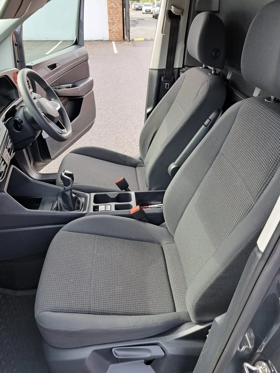 232 VW CADDY CARGO - Image 1