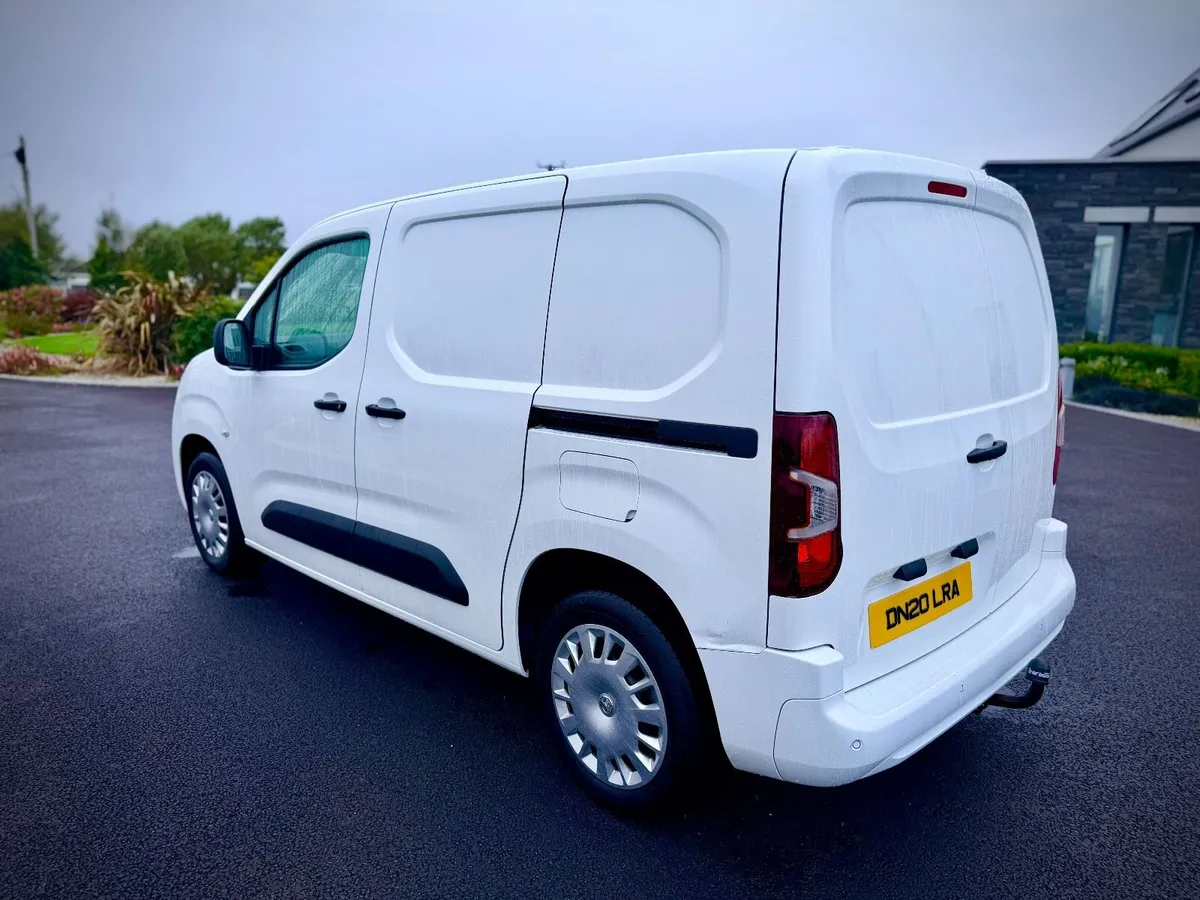 2020 Vauxhall Combo Sportive Van - no site work - Image 2
