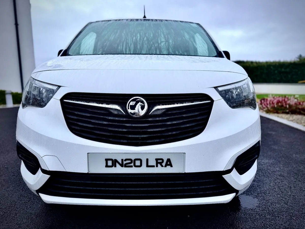 2020 Vauxhall Combo Sportive Van - no site work - Image 3