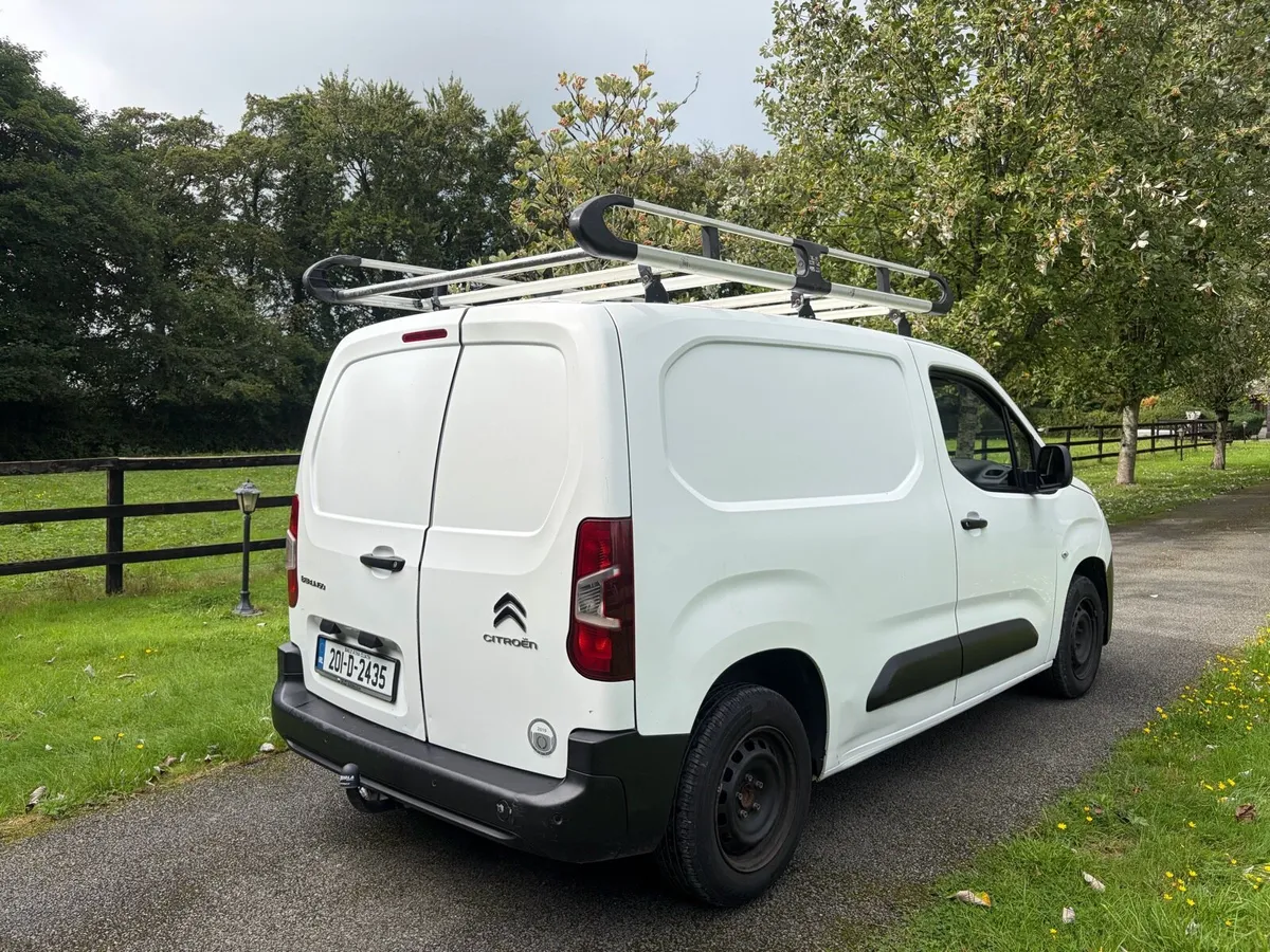Citroen Berlingo 3 seater ,doe 09/27,tax 10/26 - Image 3