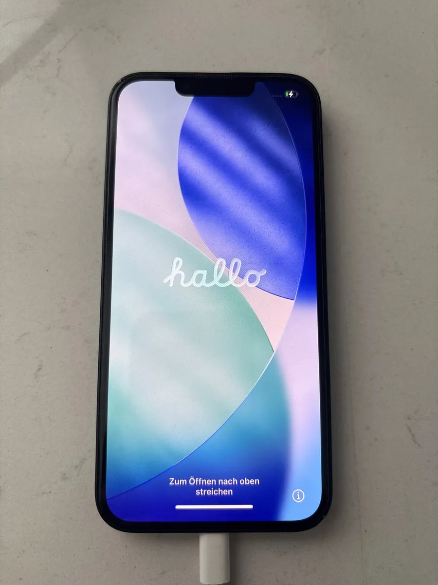 Iphone 13 - Image 1