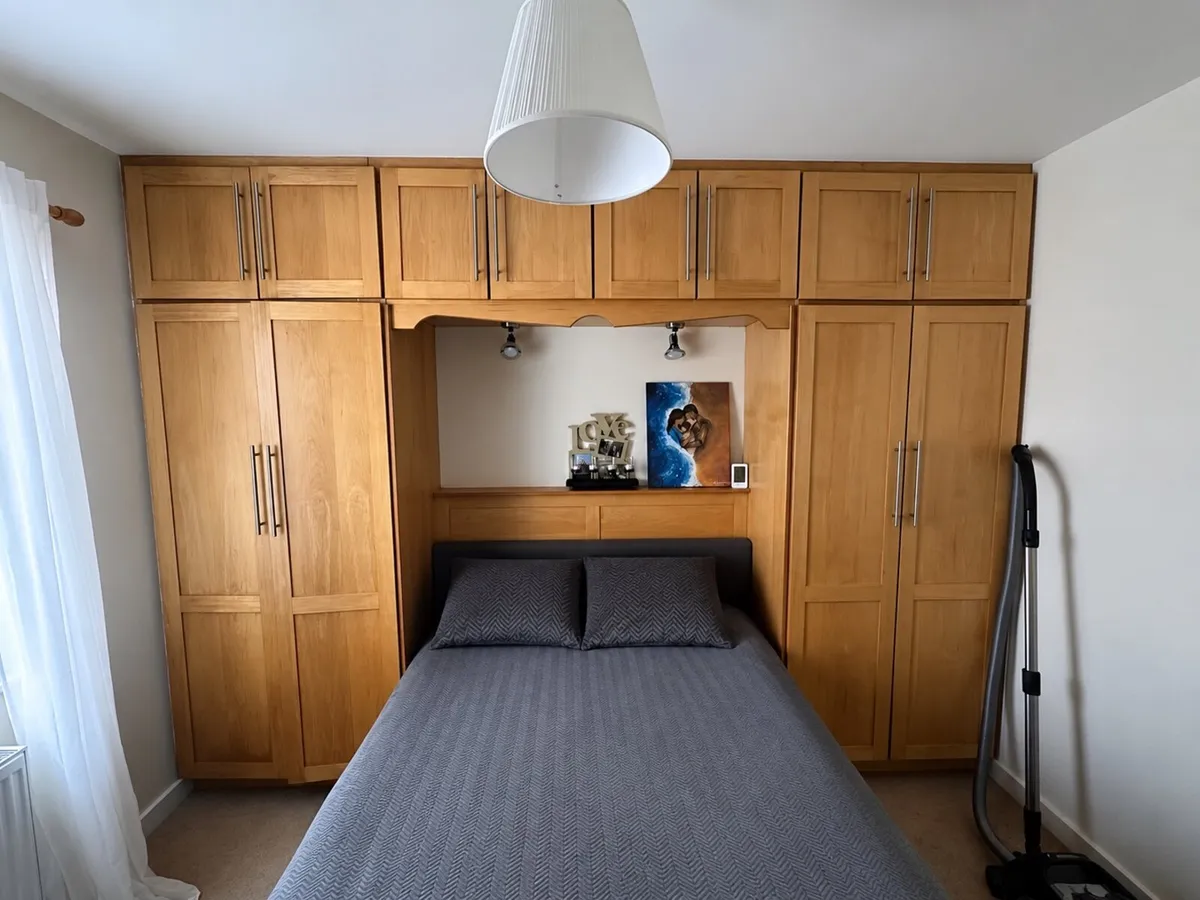 Bedroom Built in Wardrobe - Image 1