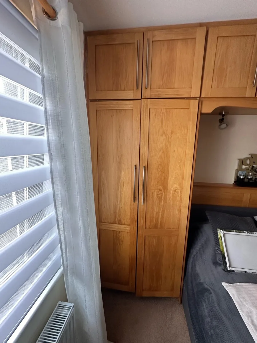 Bedroom Built in Wardrobe - Image 3