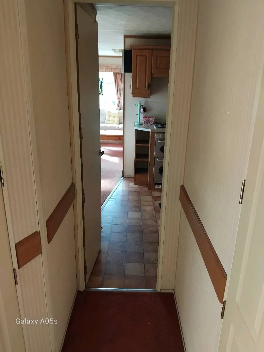 Mobile Home - Image 2
