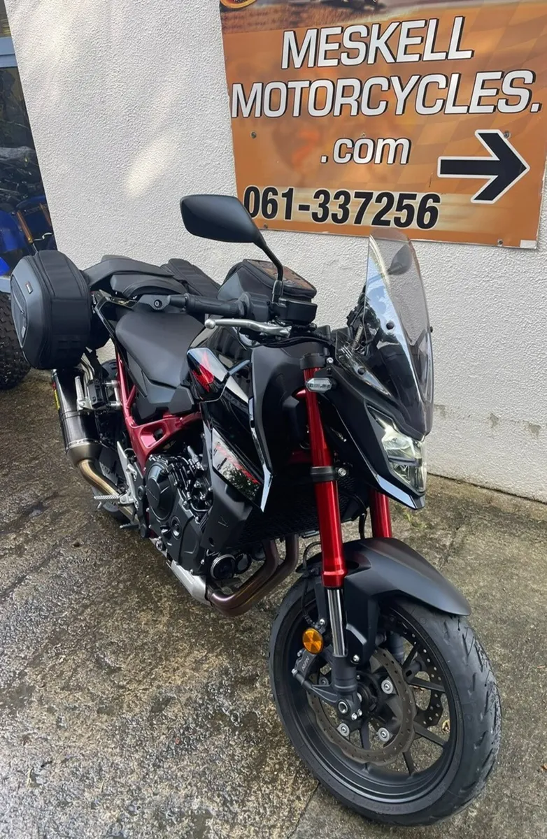 2024 Honda CB750 Hornet @ Meskells - Image 3