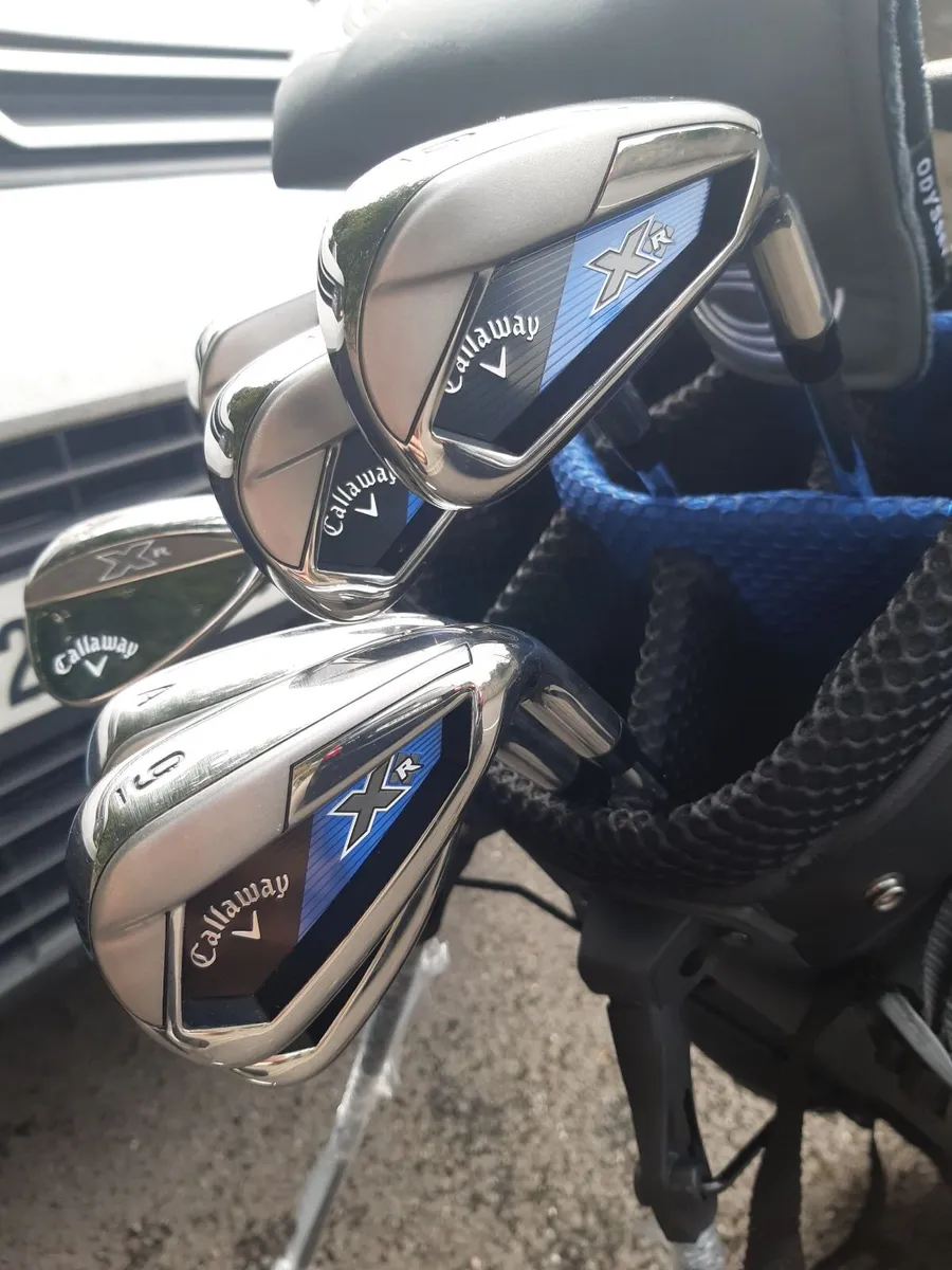 Callaway XR Golf Clubs and stand bag - Image 1