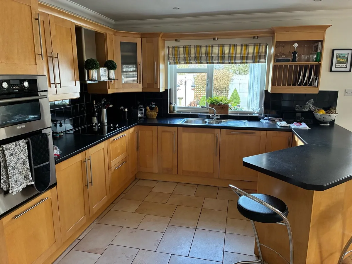 Kitchen - Image 2