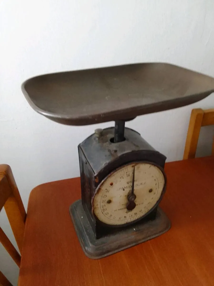 Antique hughes family scales - Image 2