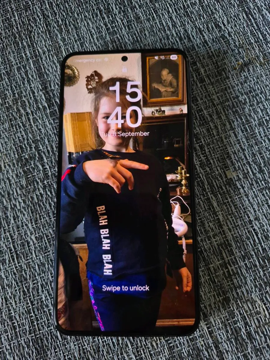 Phone parts - Image 3