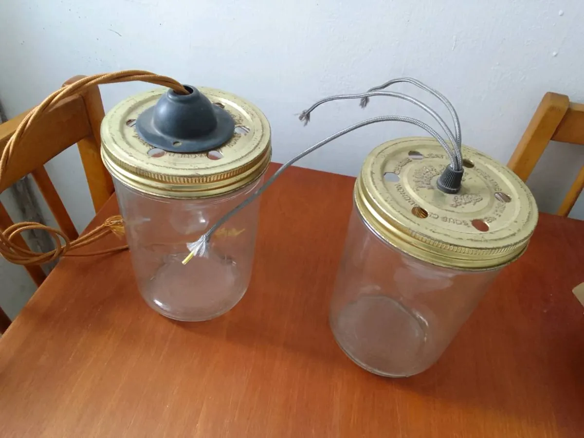 Vintage familia wiss lamps - Image 1
