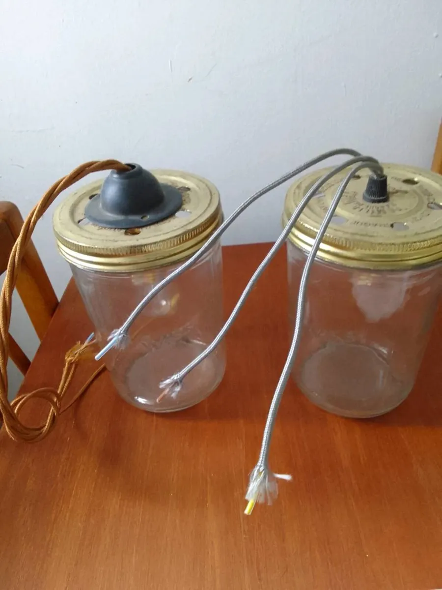 Vintage familia wiss lamps - Image 2