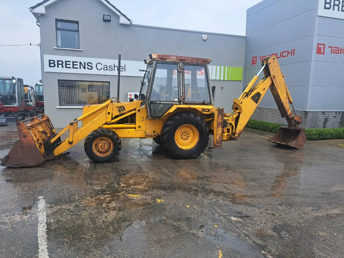 JCB 3CX 4WD - Image 1
