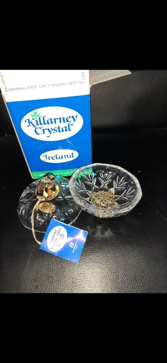 Vintage Killarney Crystal lidded trinket dish - Image 4
