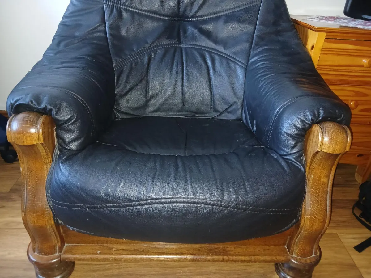 Armchair - Image 2