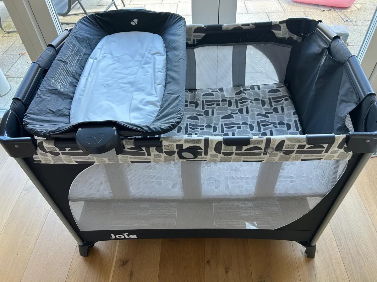 Joie Pack and Play Baby Cot - Image 2