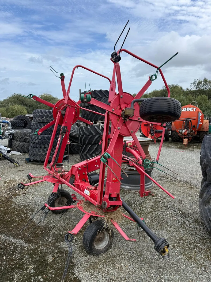 2015 Kverneland 8452 Tedder - €5,500 - No VAT - Image 4