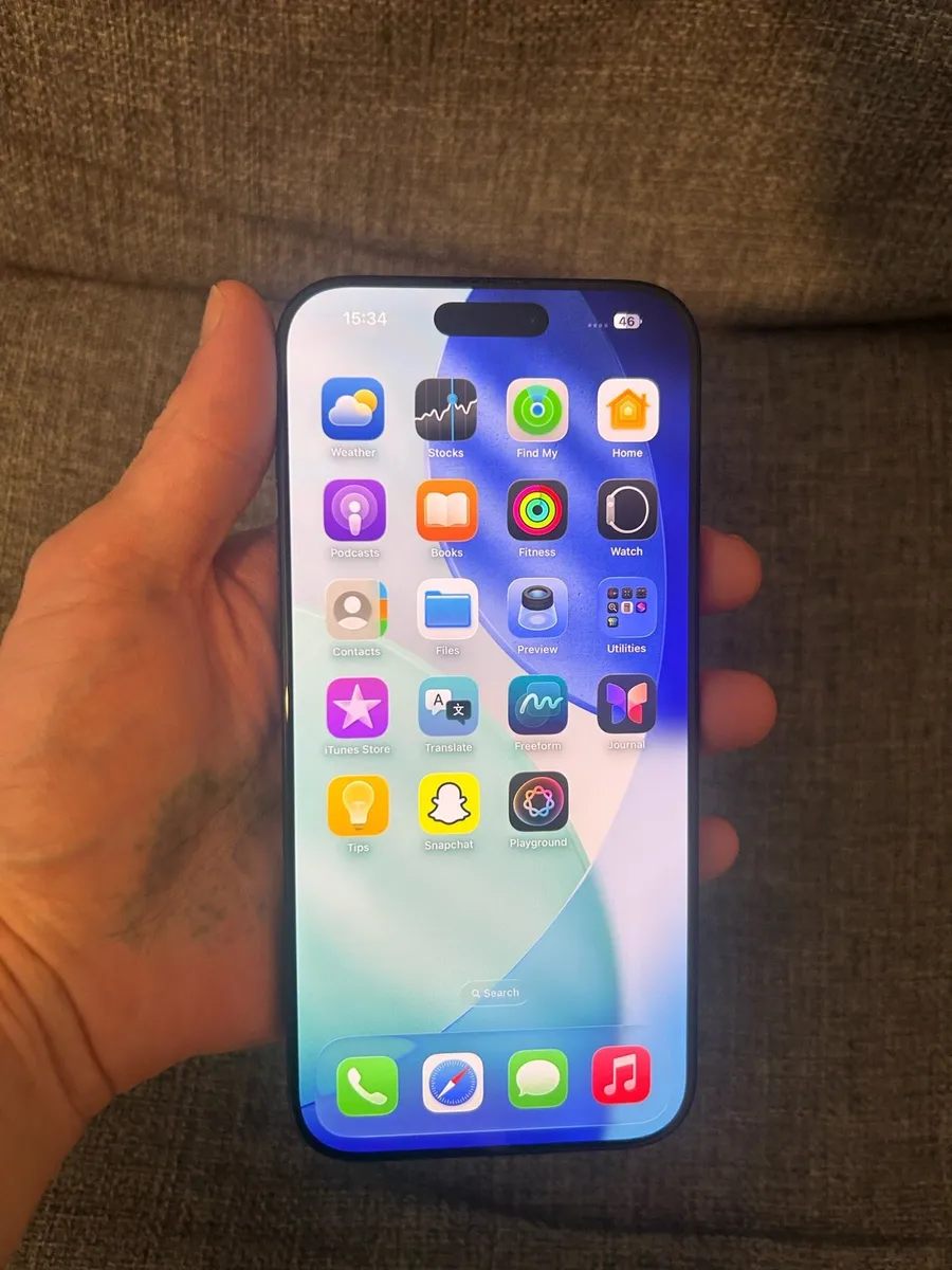 Iphone 16 pro max black, unlocked 100% battery - Image 2