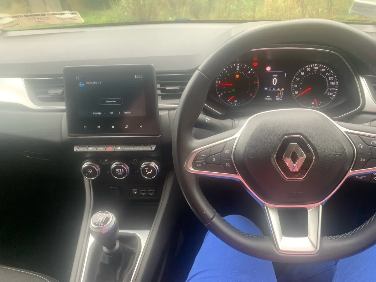 Renault Capture VAN “VERY LOW MILEAGE” - Image 2