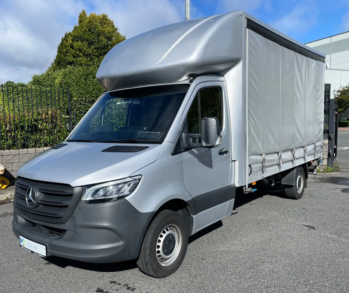 2024 Sprinter 315 Auto Curtain Side &Taillift - Image 1