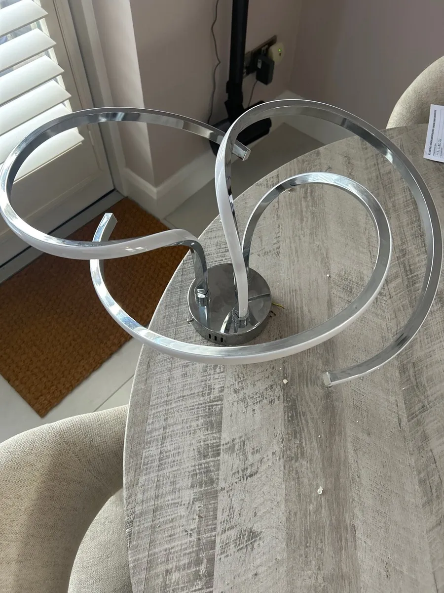 Ceiling pendant light - Image 1