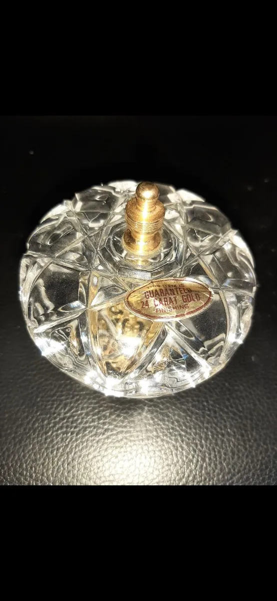 Vintage Killarney Crystal lidded trinket dish. - Image 2