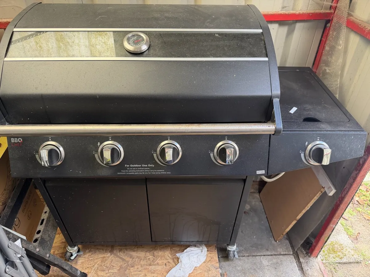 B B Q - Image 3