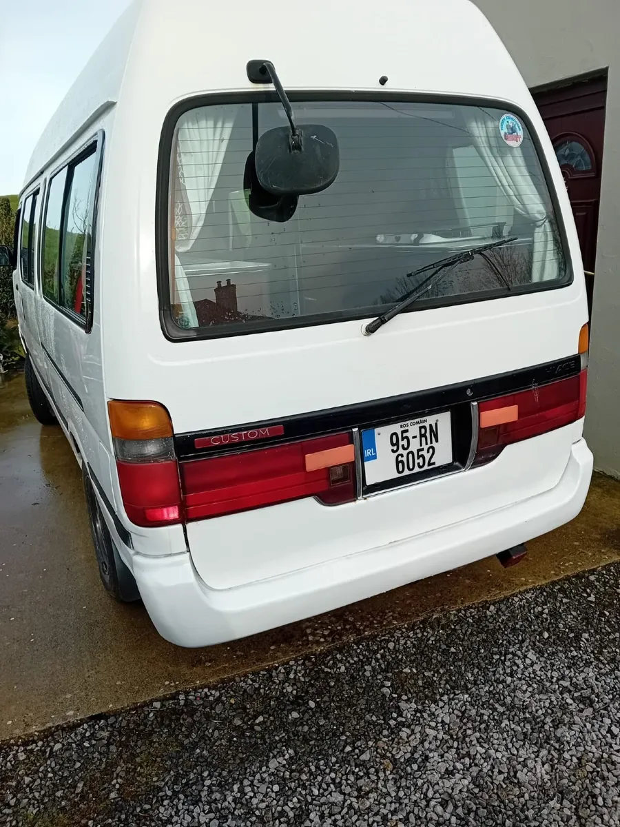 Toyota HiAce 1995 Camper Van - Image 2