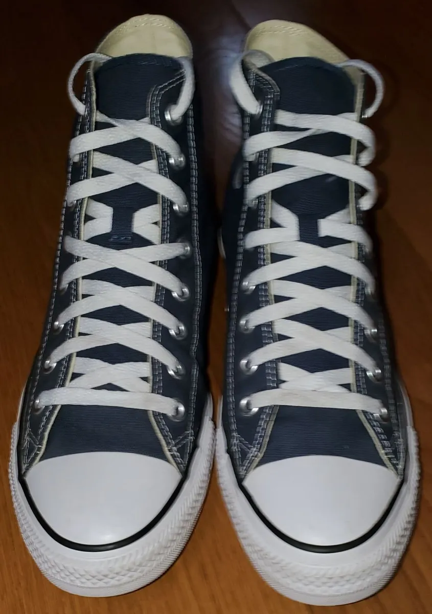 Converse size 9 as new. - Image 4