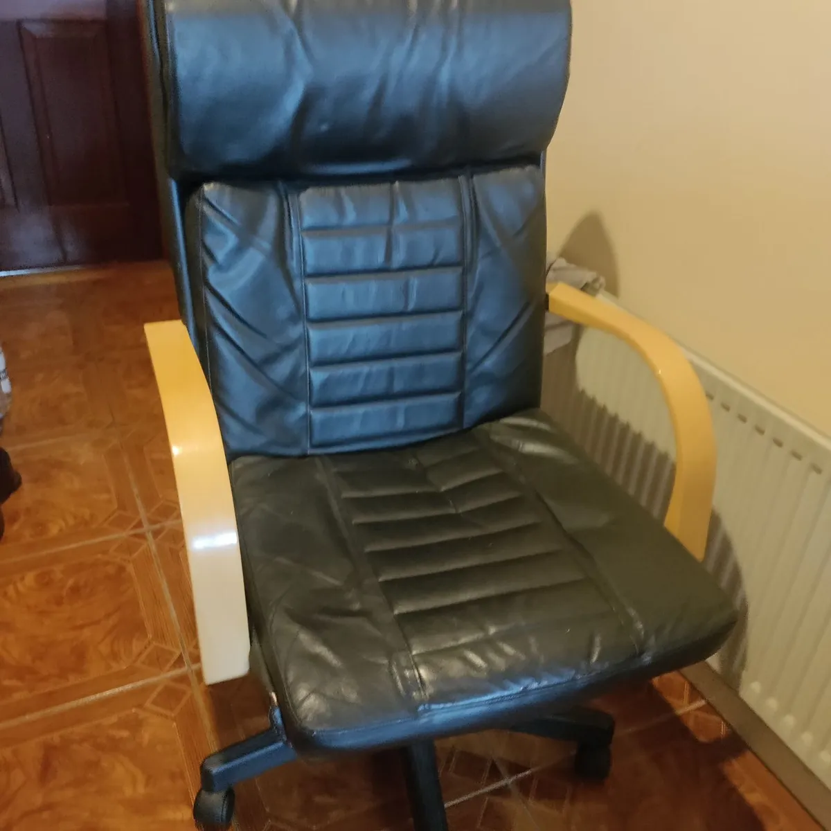 Office chair - Image 3