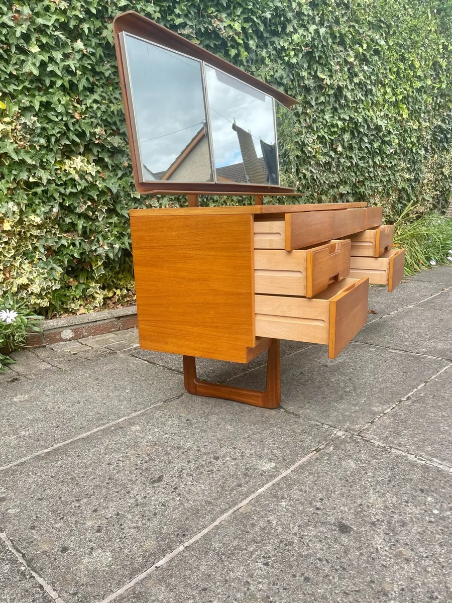 Mid century dressing table and stool - Image 4