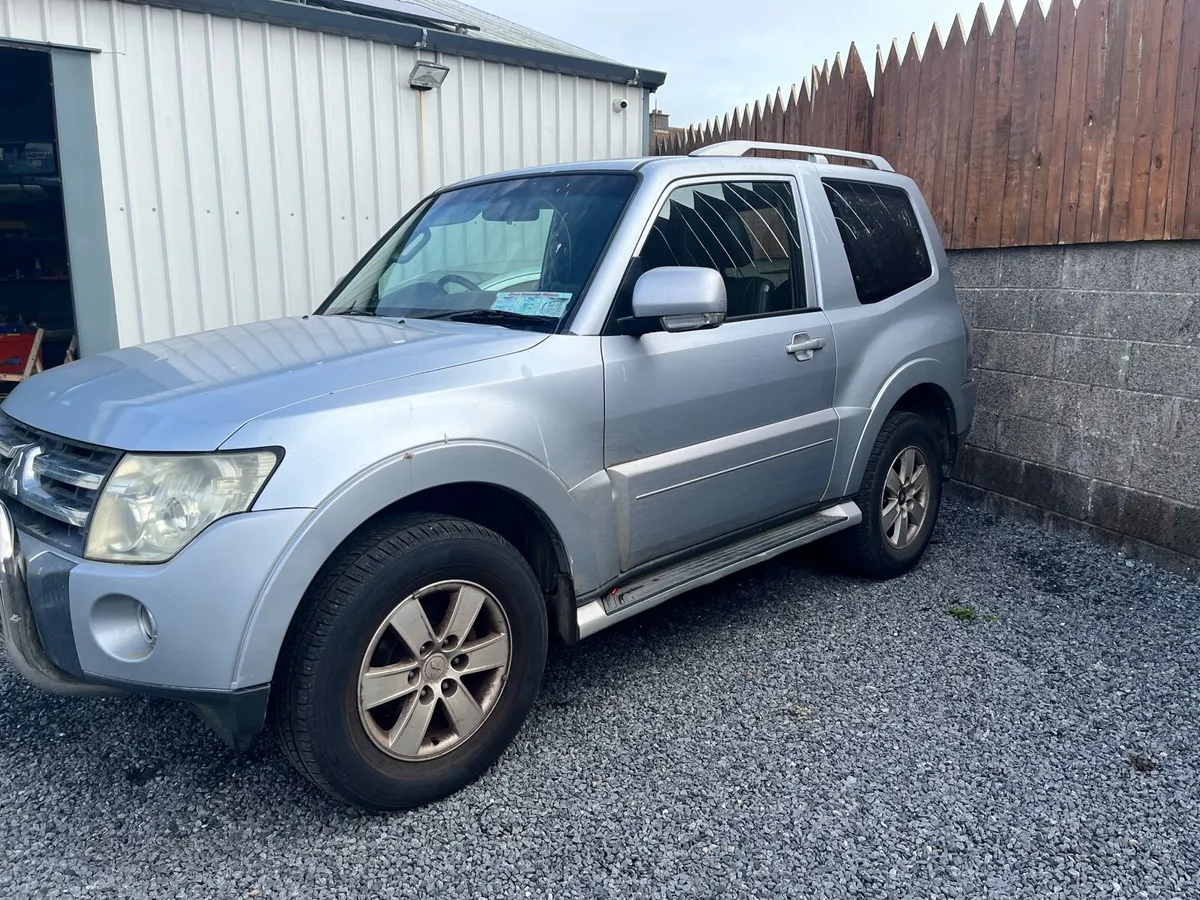 Mitsubishi pajero - Image 2