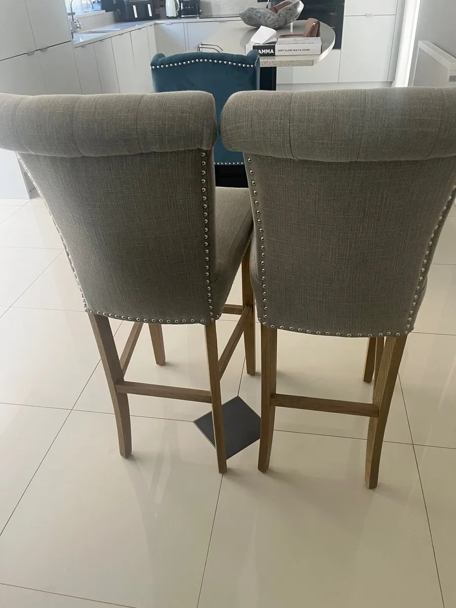 Bar stools - Image 1