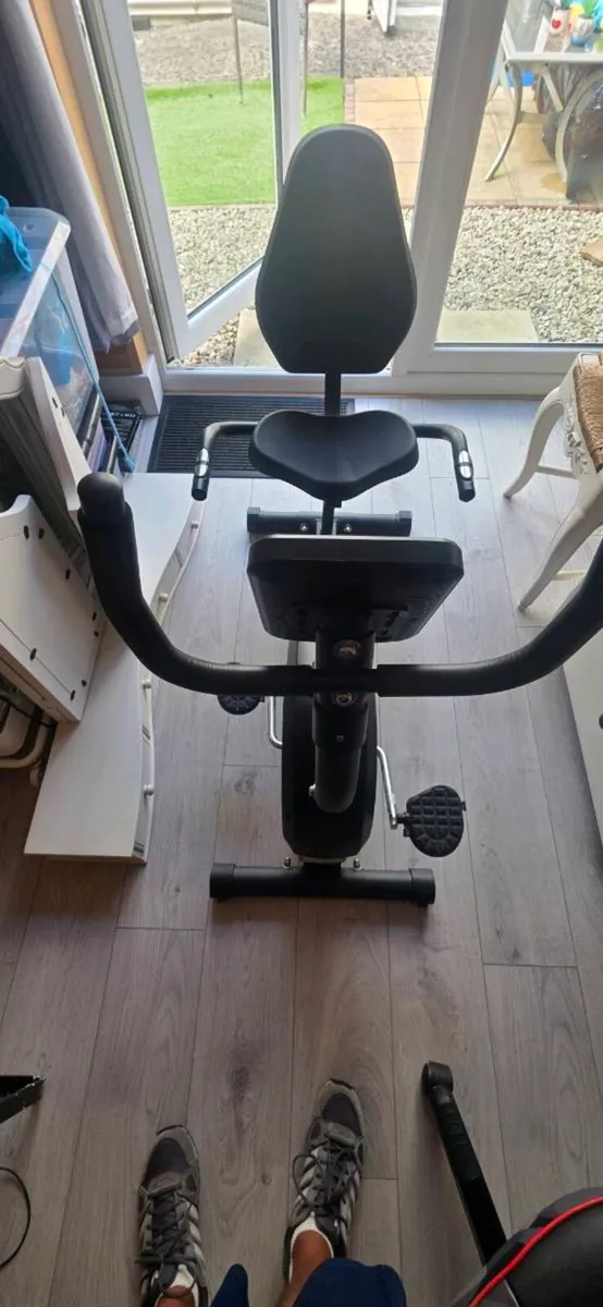 Recumbent exercise bike - Image 4