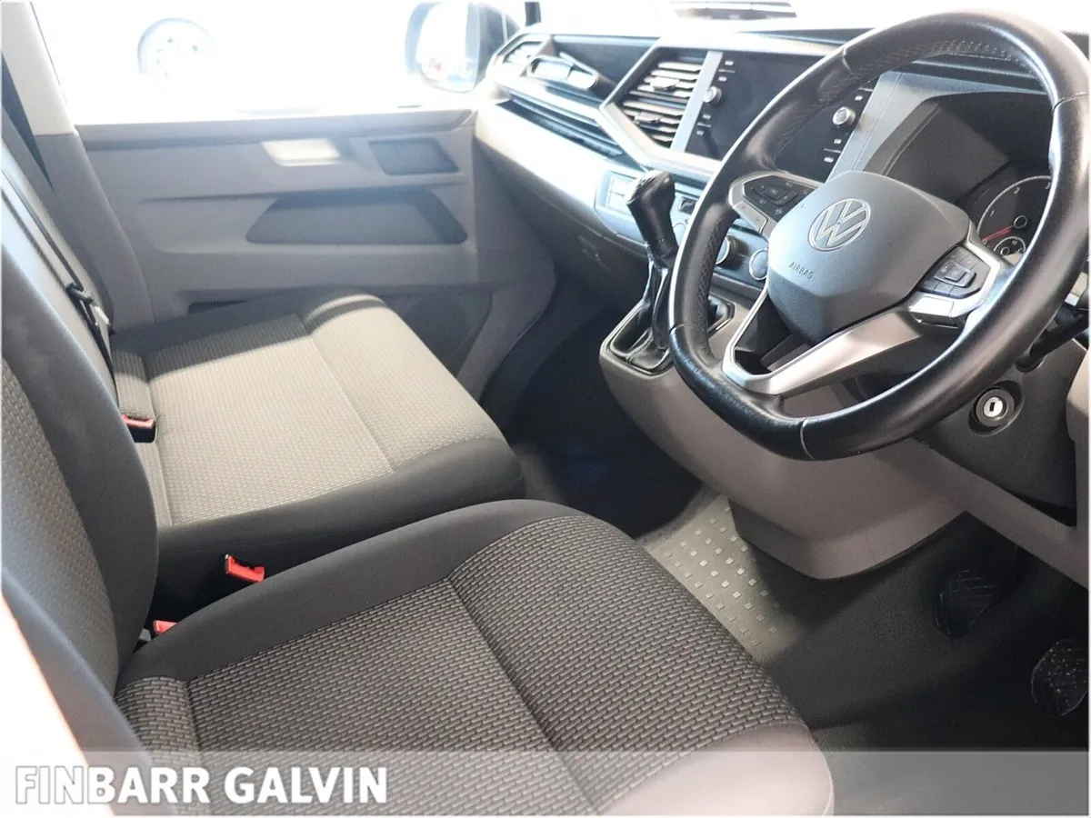 Transporter LWB HIGHLINE 2.0 TDI 150 BHP - Image 4