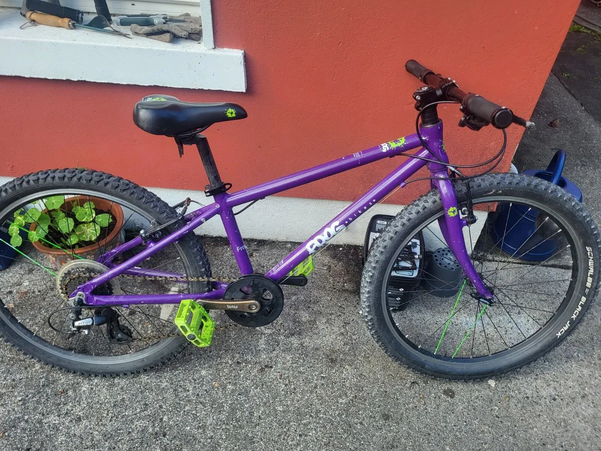 Frog 62 Child's Lightweight Bike - Image 1