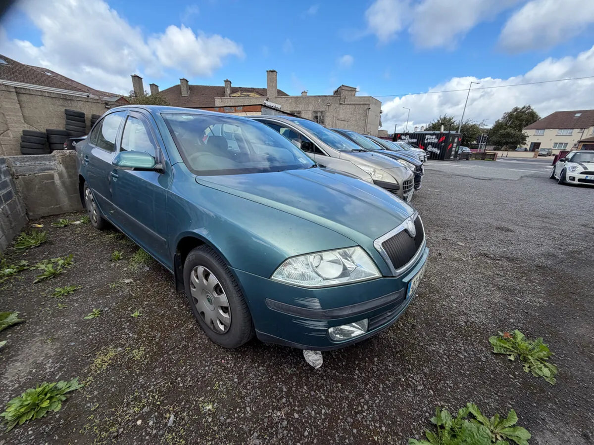 Skoda Octavia 1.4 - Image 1