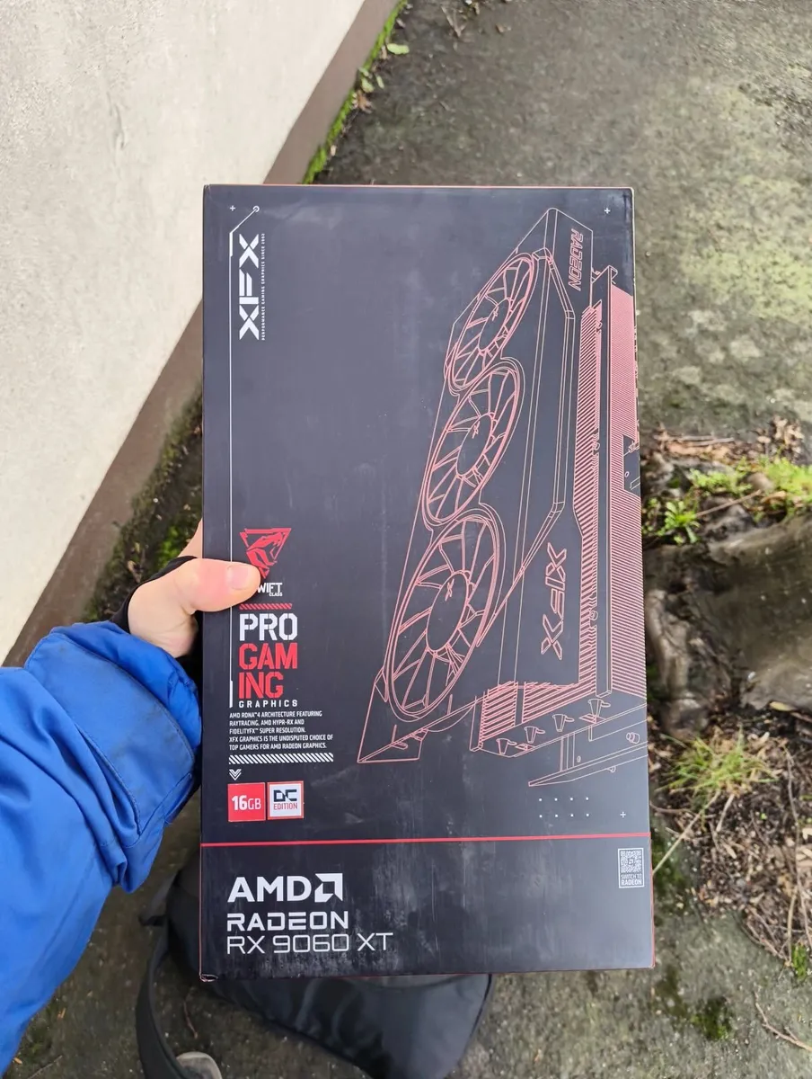 PC w Peripherals 32GB ram ryzen 5 5600,9060xt 16gb - Image 1
