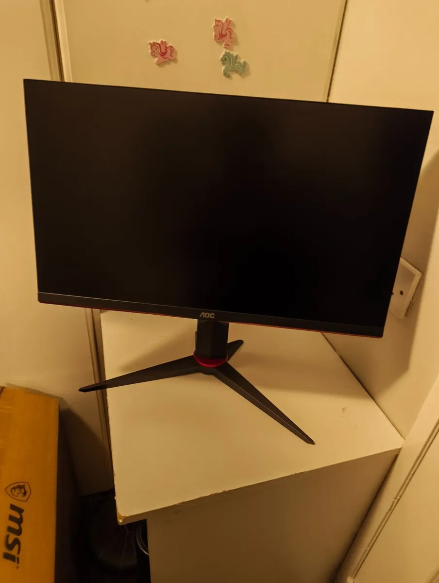 PC w Peripherals 32GB ram ryzen 5 5600,9060xt 16gb - Image 3